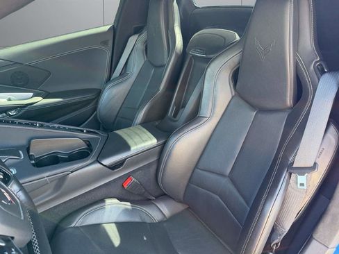 Used 2020 Chevrolet Corvette Stingray Convertible w/ Z51 Performance Package image 18