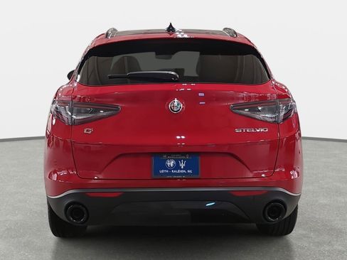 New 2025 Alfa Romeo Stelvio Sprint image 6