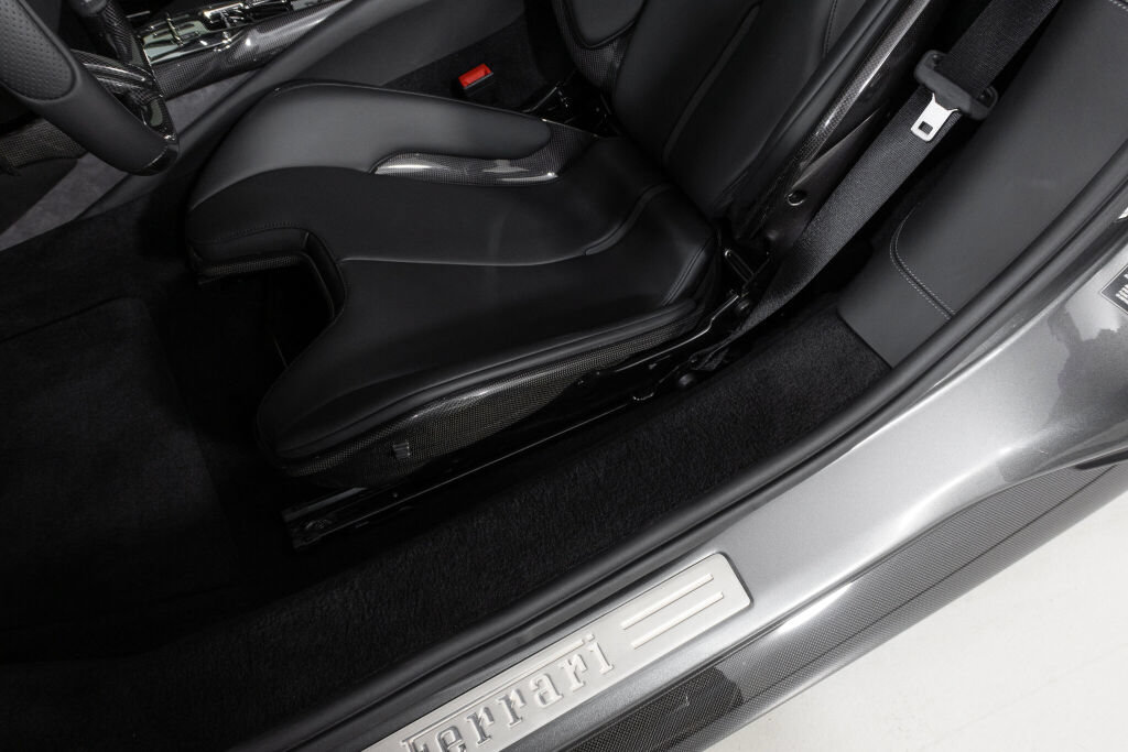 Used 2024 Ferrari 296 GTB RWD image 26