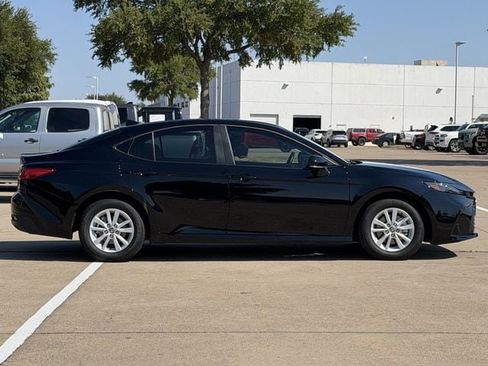 Used 2026 Toyota Camry LE w/ Convenience Package FWD image 3