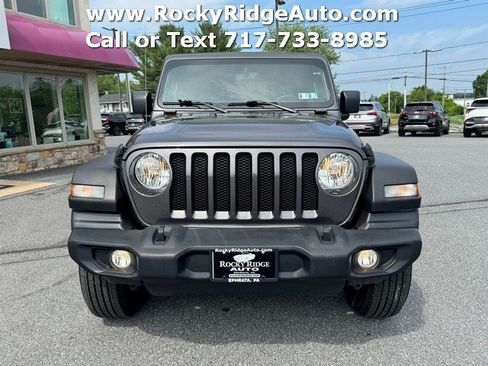 Used 2022 Jeep Wrangler Unlimited Sport AWD/4WD image 2