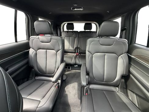 New 2026 Jeep Grand Cherokee L Limited w/ Limited Altitude Package AWD/4WD image 25