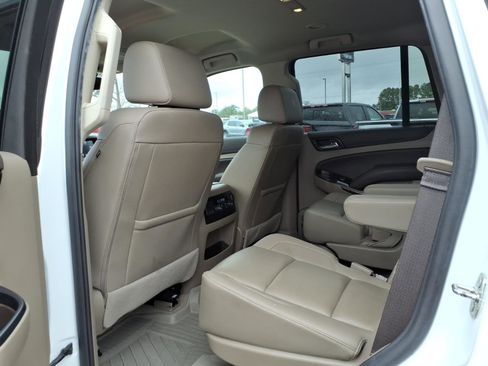 Used 2020 Chevrolet Tahoe LT w/ Luxury Package image 24