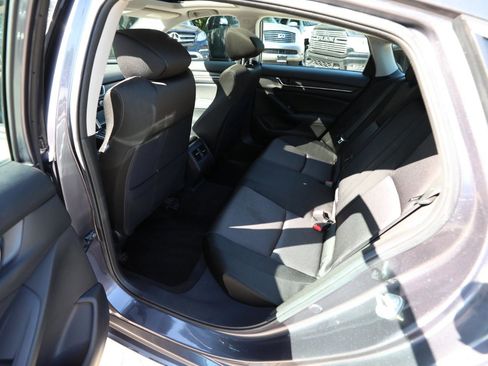 Used 2020 Honda Accord EX image 12