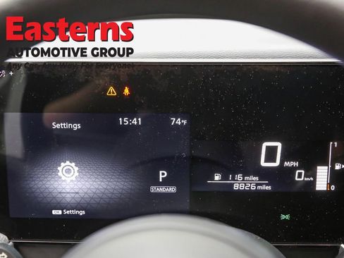 Used 2025 Nissan Kicks SV image 17