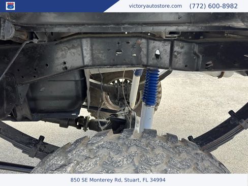 Used 2003 Ford F250 XLT AWD/4WD image 8