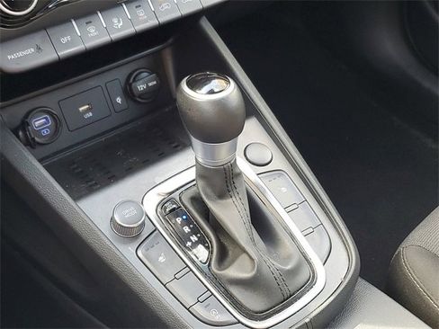 Certified 2023 Hyundai Kona SEL w/ Convenience Package image 20