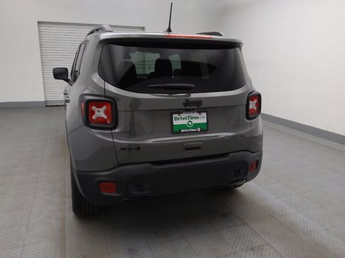 Used 2022 Jeep Renegade Altitude w/ Convenience Group AWD/4WD image 6