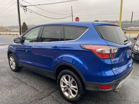 Used 2017 Ford Escape SE AWD/4WD image 8