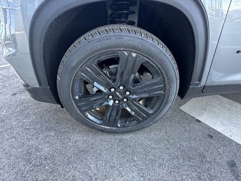 New 2026 GMC Acadia Elevation w/ Black Edition image 9