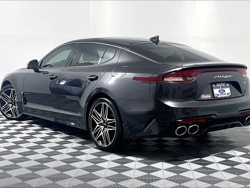 Used 2023 Kia Stinger GT2 RWD image 11