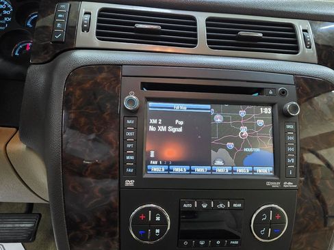 Used 2013 GMC Yukon Denali RWD image 33