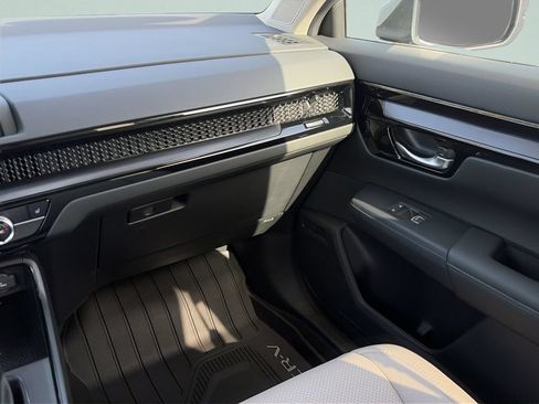 Used 2024 Honda CR-V EX-L image 16