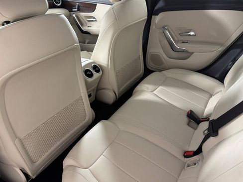 Used 2023 Mercedes-Benz CLA 250 image 11