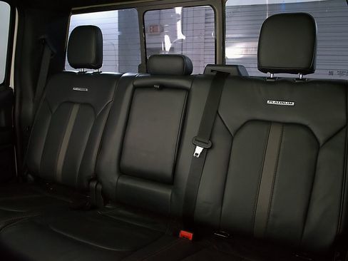 Used 2022 Ford F250 Platinum w/ FX4 Off-Road Package AWD/4WD image 20