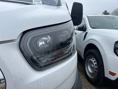 New 2024 Ford E-Transit Low Roof image 23