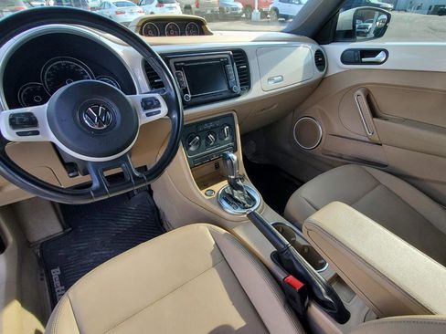 Used 2013 Volkswagen Beetle TDI image 7