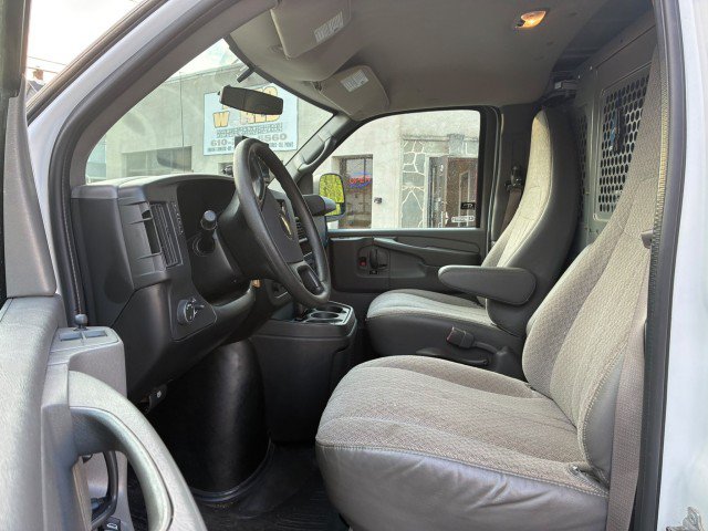 Used 2013 Chevrolet Express 1500 w/ Power Package RWD image 9