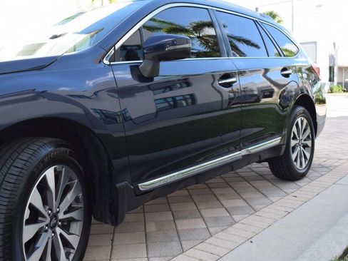 Used 2018 Subaru Outback 3.6R Touring AWD/4WD image 16