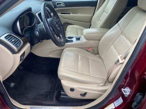 Used 2017 Jeep Grand Cherokee Limited w/ Luxury Group II image 11