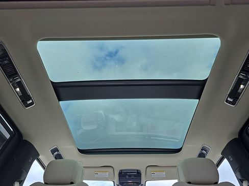 New 2026 Land Rover Range Rover SE AWD/4WD image 24