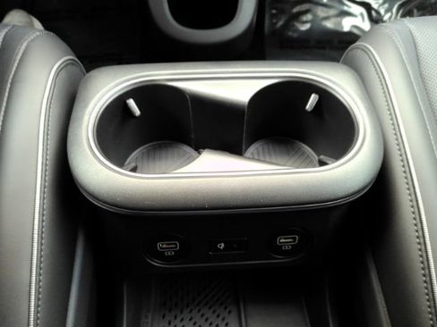 Used 2024 Hyundai Ioniq 5 Limited image 51