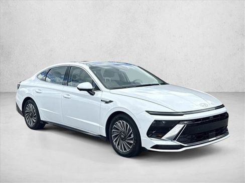 Used 2025 Hyundai Sonata Limited image 7