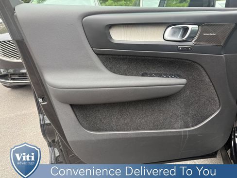 Certified 2023 Volvo XC40 B5 Ultimate w/ Protection Package Premier AWD/4WD image 16