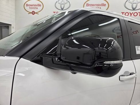New 2026 Toyota Tundra Limited AWD/4WD image 18