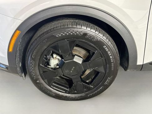 Used 2026 Kia Sportage X-Line w/ X-Line Premium Package AWD/4WD image 4