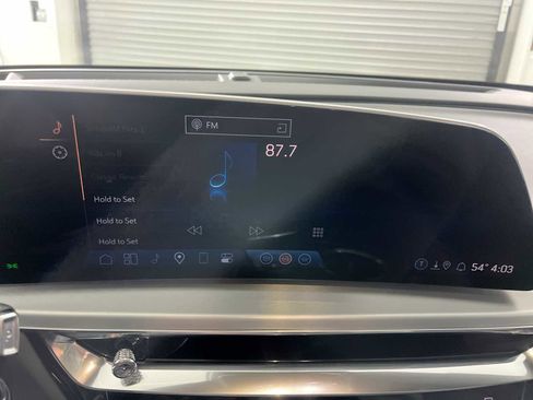 Used 2024 Cadillac Lyriq Luxury image 12