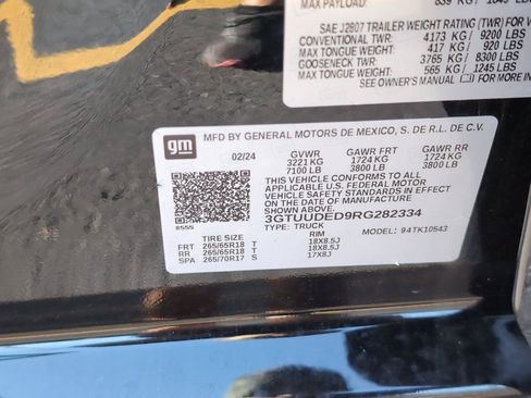 Used 2024 GMC Sierra 1500 SLT AWD/4WD image 13