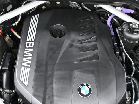 Used 2023 BMW X7 xDrive40i w/ Premium Package image 31