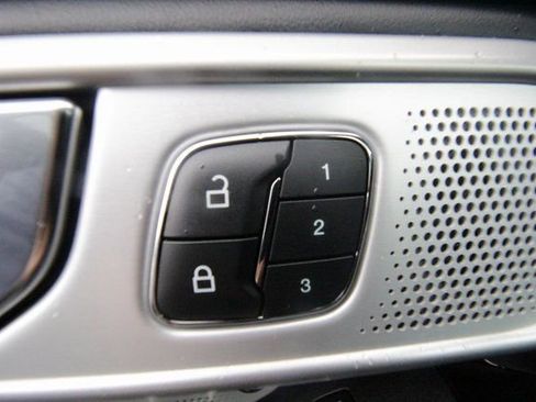 Used 2022 Ford Explorer ST w/ Equipment Group 401A image 22