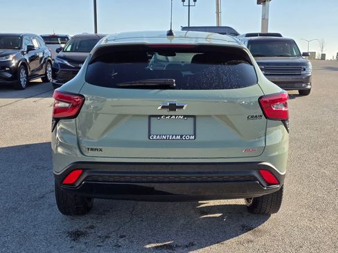 Used 2024 Chevrolet Trax RS image 6