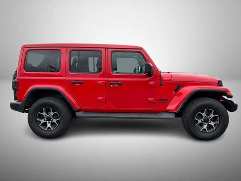 Used 2021 Jeep Wrangler Unlimited Sahara AWD/4WD image 5