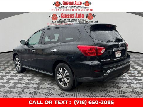 Used 2019 Nissan Pathfinder S AWD/4WD image 4