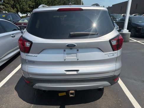 Used 2019 Ford Escape Titanium AWD/4WD image 3
