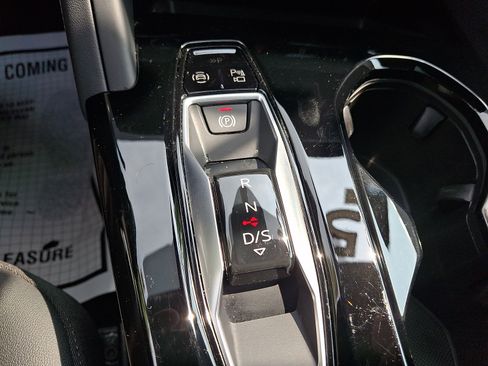 Certified 2025 Audi Q5 Premium w/ Convenience Package AWD/4WD image 14