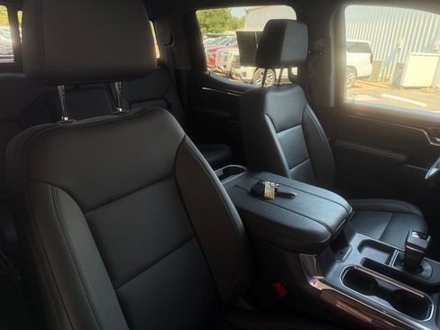 Used 2024 GMC Sierra 1500 Elevation w/ Elevation Premium Package AWD/4WD image 14