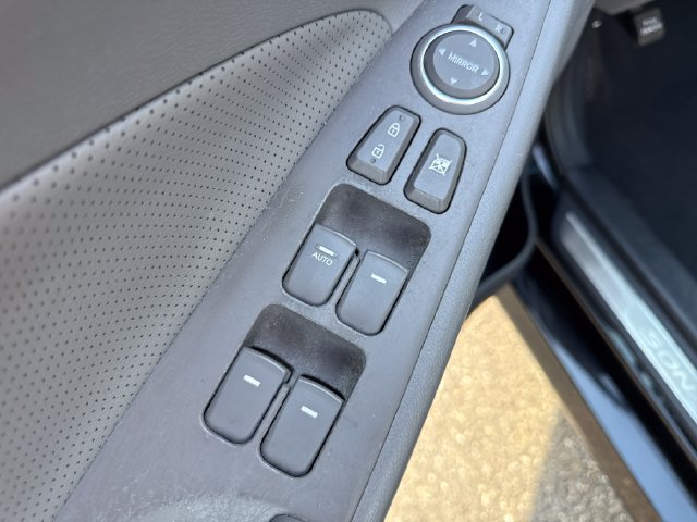 Used 2014 Hyundai Sonata Limited w/ Panoramic Sunroof Package 02 FWD image 25