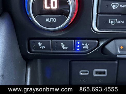 Used 2021 Chevrolet Suburban High Country w/ Premium Package image 20