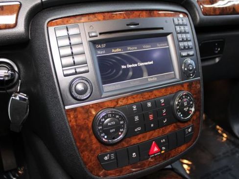 Used 2012 Mercedes-Benz R 350 4MATIC image 16