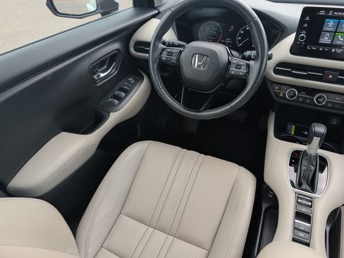 Used 2024 Honda HR-V EX-L image 9