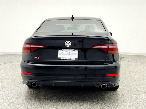 Used 2019 Volkswagen Jetta GLI FWD image 6