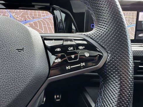 Used 2022 Volkswagen Golf R AWD/4WD image 30