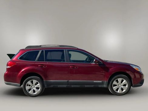 Used 2011 Subaru Outback 2.5i Premium w/ All-Weather Pkg image 22