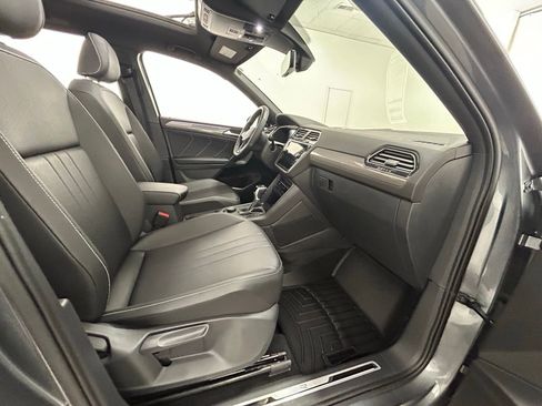 Used 2024 Volkswagen Tiguan SE R-Line w/ MDO Package, Two-Row image 39