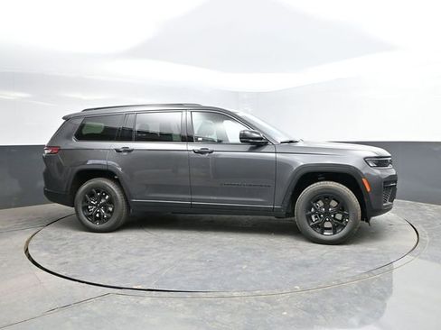 New 2026 Jeep Grand Cherokee L 4WD image 8
