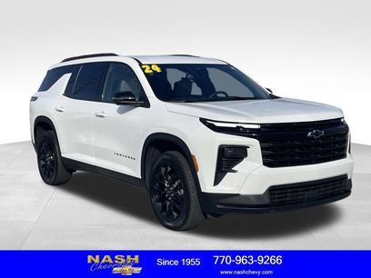 Used 2024 Chevrolet Traverse LT w/ Enhanced Driving Package